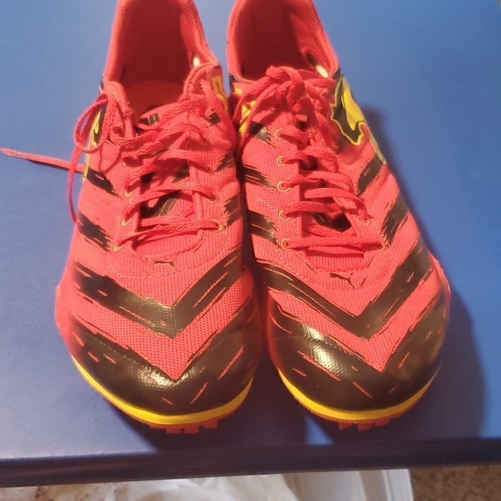 Puma TFX Star v2 running spikes